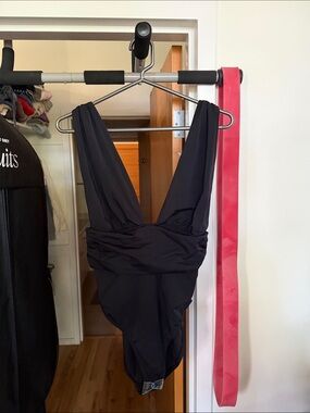 ASOS Size 8 V Neck Bathing Suit - New